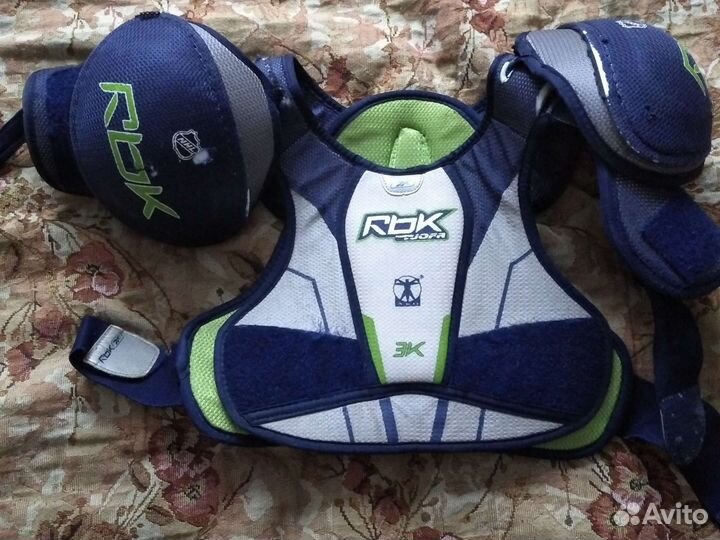 Хоккейный нагрудник