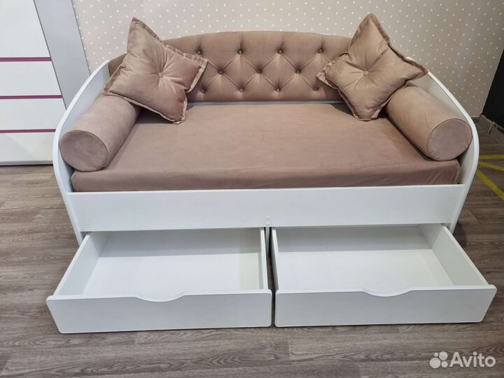 Детская кровать с мягкой спинкой склад Крым