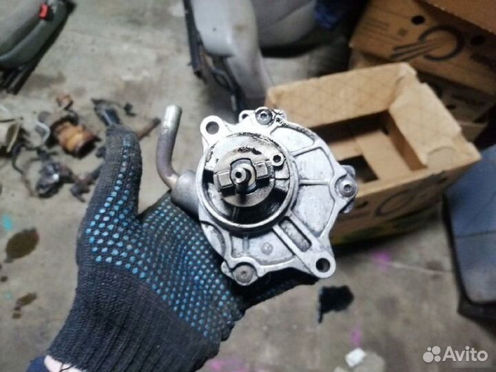 Вакуумный насос Mercedes-Benz Vito W638