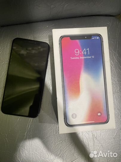 iPhone X, 64 ГБ