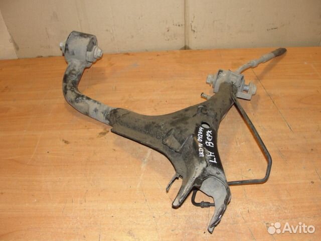 Задний верхний рычаг Land Rover Discovery 4 2011г