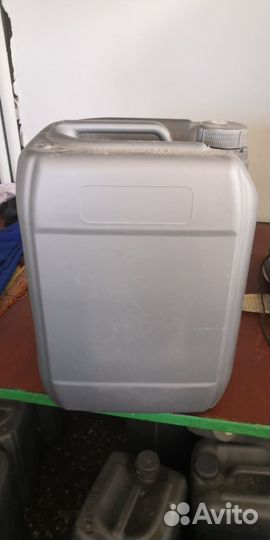 Канистры пластиковые б/у