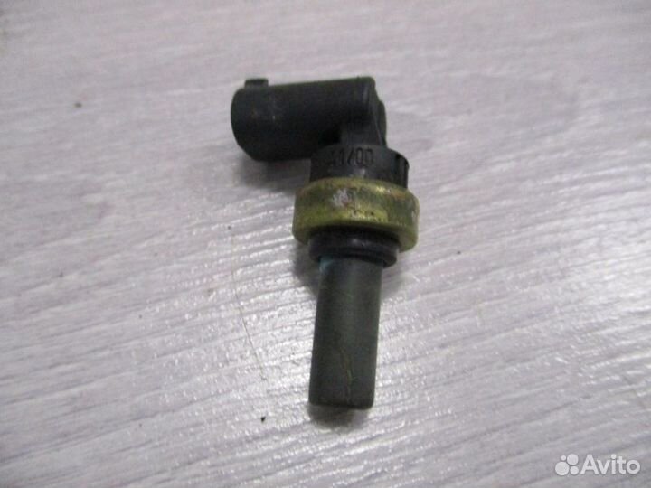 Датчик температуры двигателя Mercedes-Benz E-Class