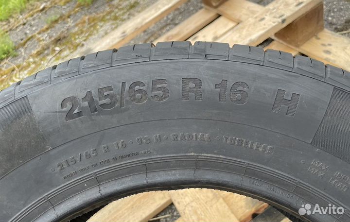 Continental ContiPremiumContact 5 215/65 R16