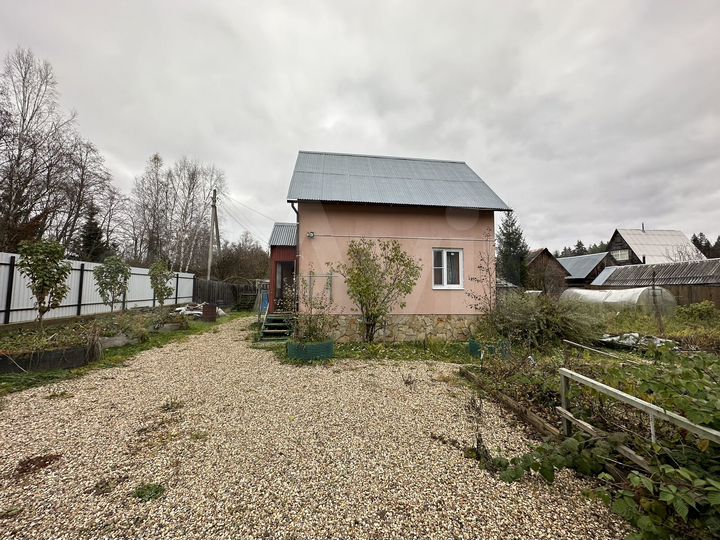 Дом 60 м² на участке 6 сот.