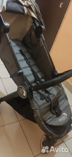 Прогулочная коляска Baby Jogger City Tour