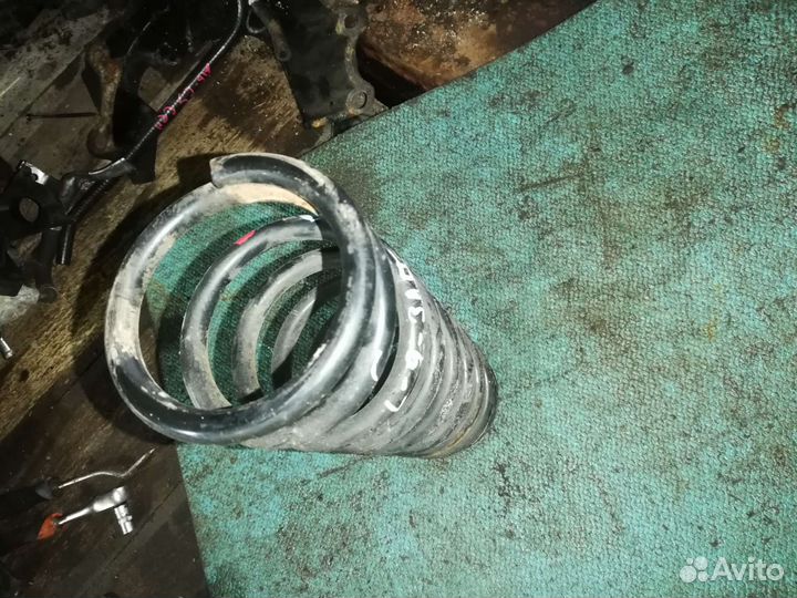 Пружина задняя Митсубиси Лансер 9