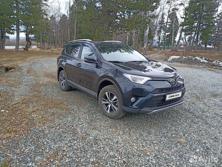 Toyota RAV4 2.5 AT, 2017, 100 000 км