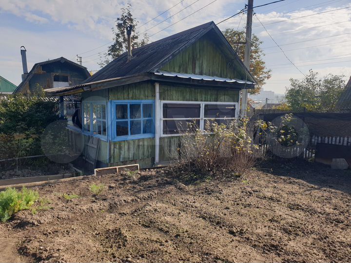 Дача 20 м² на участке 4 сот.