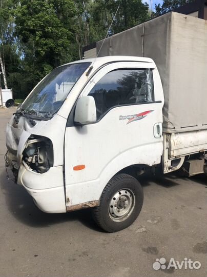 Kia Bongo 3.0 МТ, 2010, битый, 372 000 км