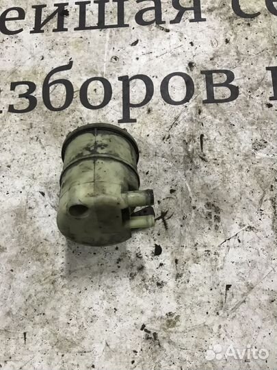 Бачок гур Renault Logan I (2004—2009)