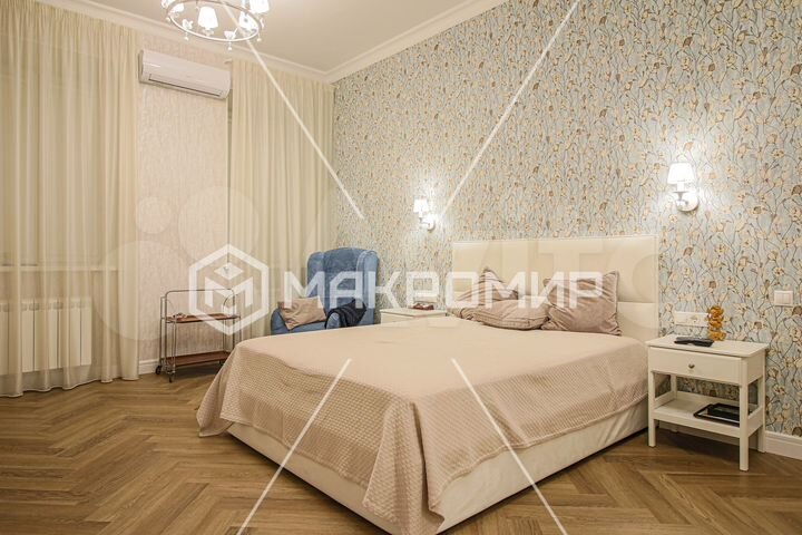 3-к. квартира, 103 м², 2/6 эт.