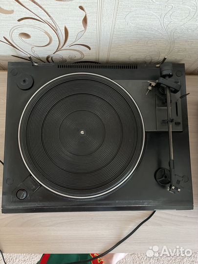 Проигрыватель винила Вега 122с