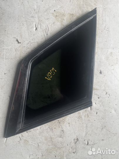 Форточка правая cadillac srx II