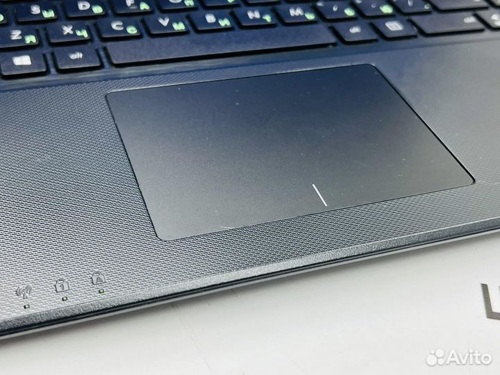 Ноутбук Asus 15.6