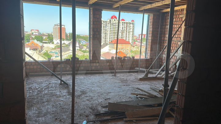 2-к. квартира, 72 м², 2/4 эт.