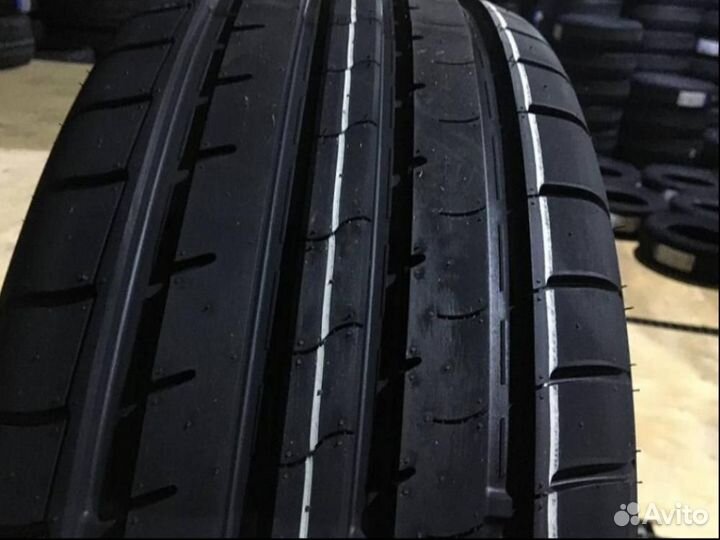 Windforce Catchfors UHP 215/45 R17 91W