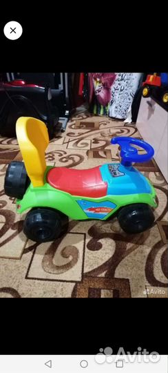 Машинка толокар