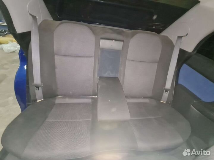 Задний диван Subaru Impreza GD