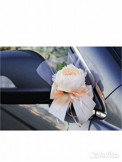 Свадебные украшения на машину