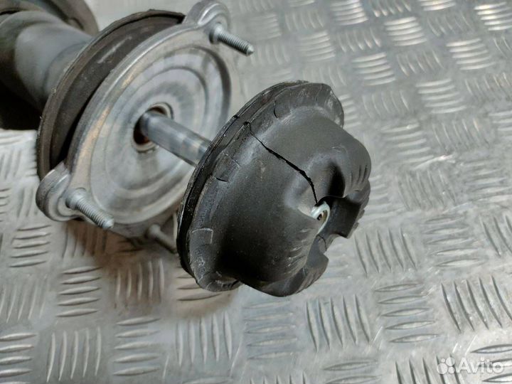 Амортизатор передний Audi A7 4G 2012 4G0031D