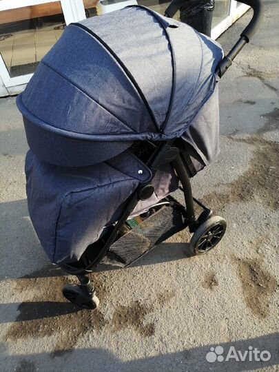 Прогулочная коляска Rich family