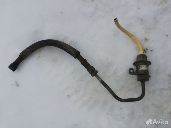 Шланг трубка топливная Нива Шевроле