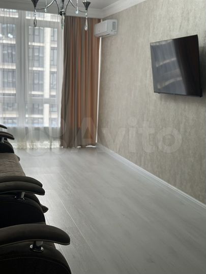 2-к. квартира, 72 м², 4/10 эт.