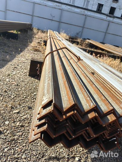 Уголок металлический 50х50х5