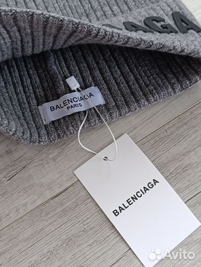 Шапка Balenciaga серая