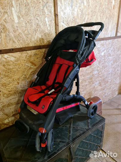 Прогулочная коляска