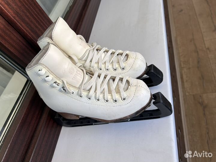 Фигурные коньки wifa 30