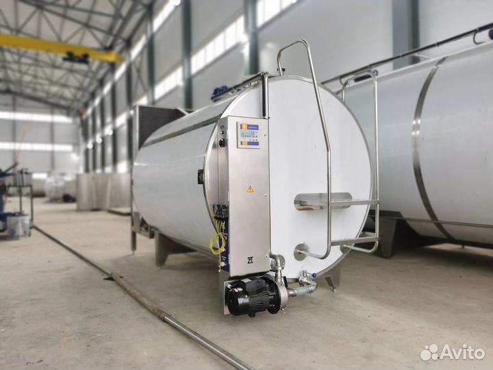 Танк молочный,охладитель молока 6000л закрытый