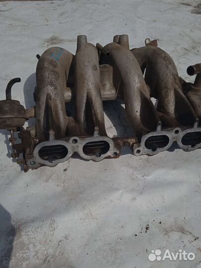 Впускной коллектор Nissan Terrano 2 (R20) 2.4