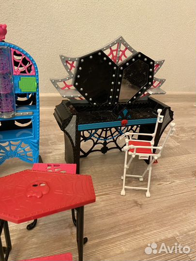 Мебель для кукол «Monster high”
