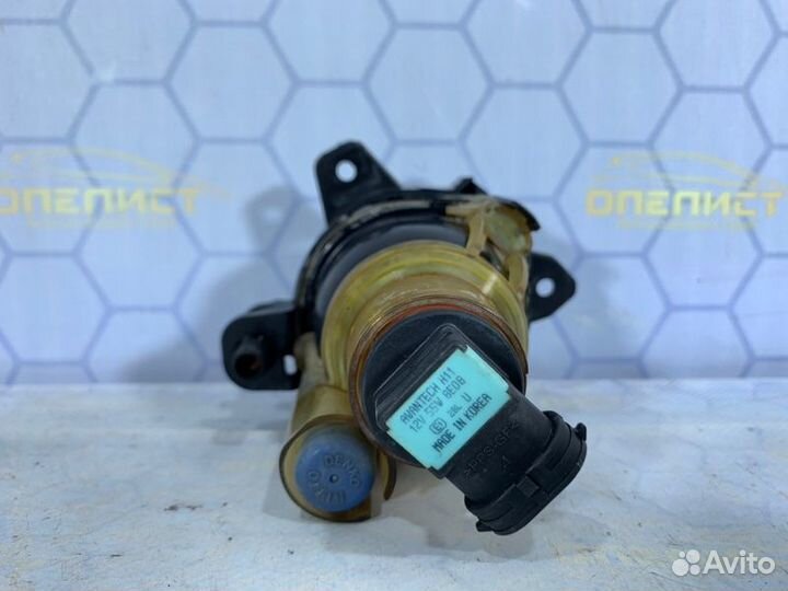 Фара противотуманная передняя левая Opel Astra J