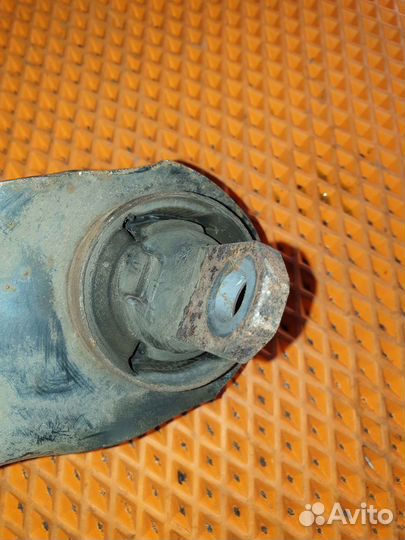 Рычаг задний продольный левый Mazda 3