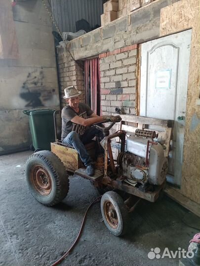 Мини-трактор, 2000