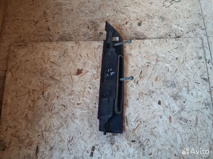 Задний левый стоп фонарь рено кангу1 рестайлинг