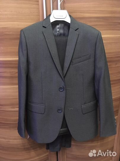 Школьный костюм