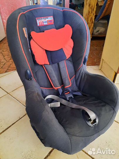 Детское автомобильное кресло maxi-cosi