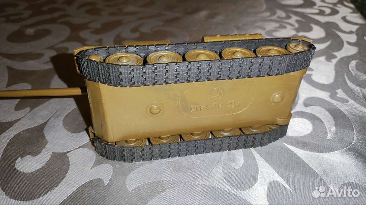 Модель сау-100 1:43