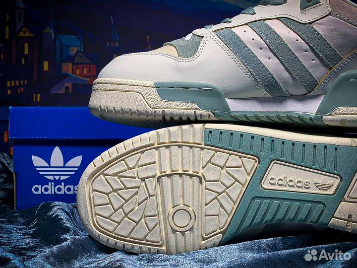 Кроссовки мужские зимние adidas Forum