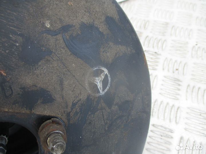 Усилитель тормозов вакуумный Mercedes W123