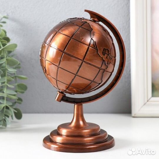 Сувенир металл 'Глобус' бронза 10,5х11х18,5 см