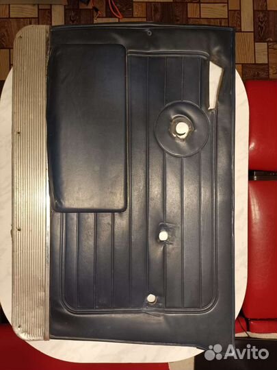 Синяя правая передняя карта газ 24 Волга