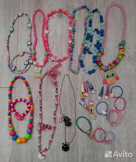 Заколки, бусы