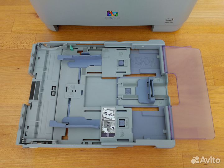 Цветной лазерный принтер Samsung