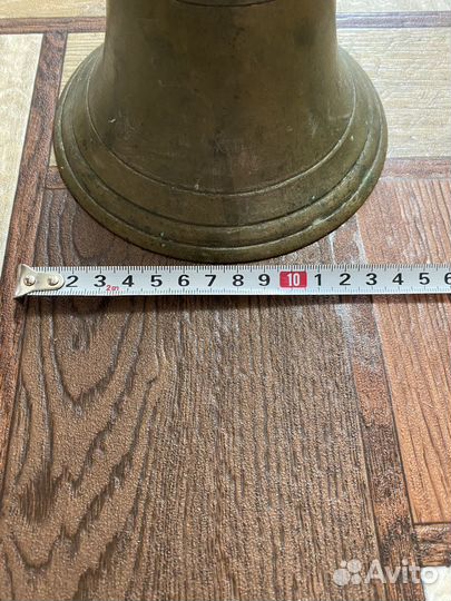 Старинный колокол