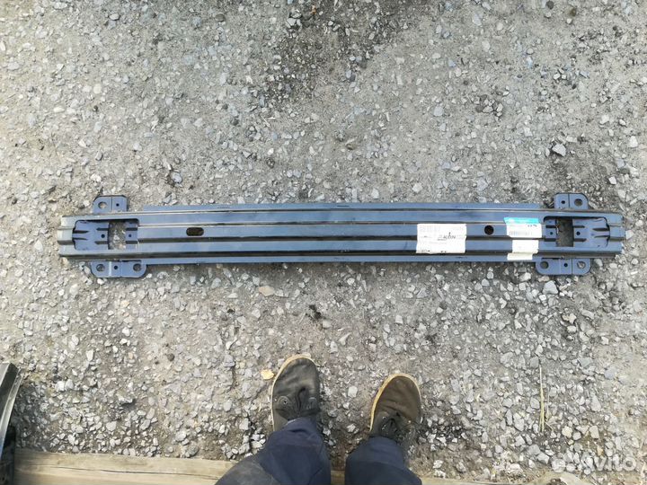 Усилитель бампера Hyundai I30